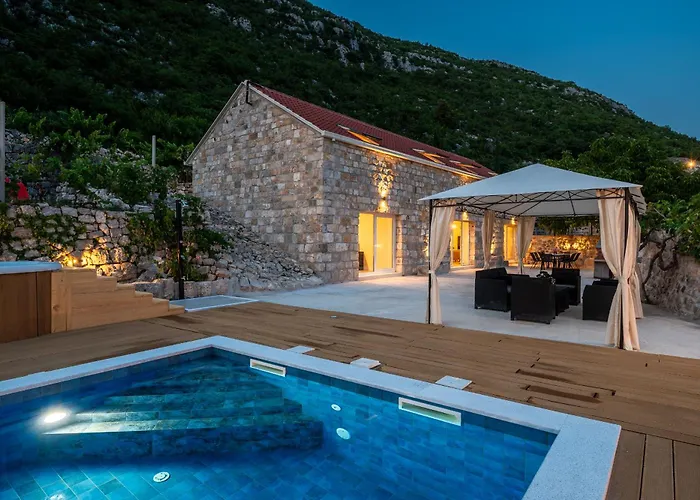 Villa Ankica With Heated Pool